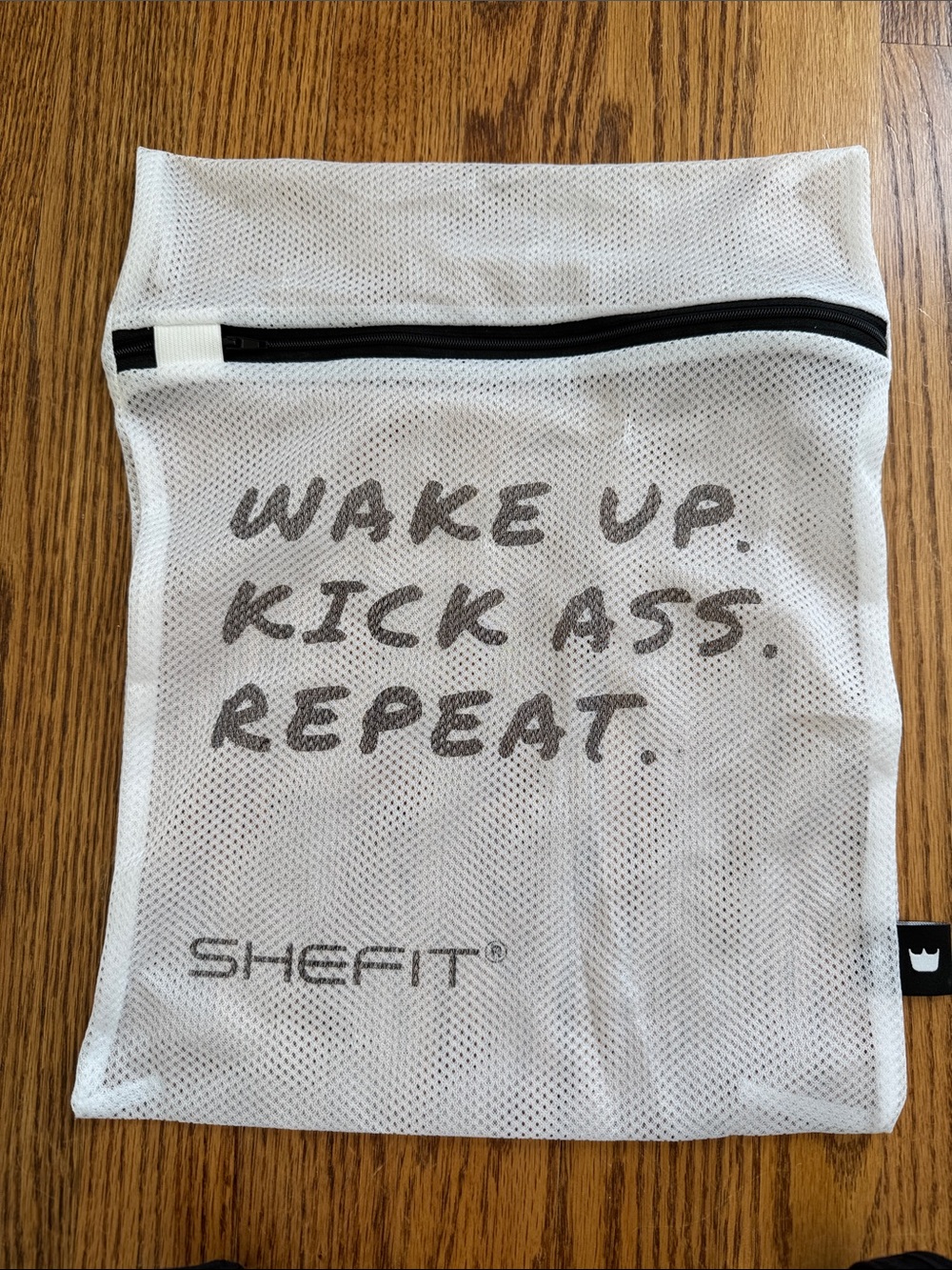 NWOT | SHEFIT Ultimate Sports Adjustable Bra and Laundry Bag | size Luxe - Picture 9 of 11